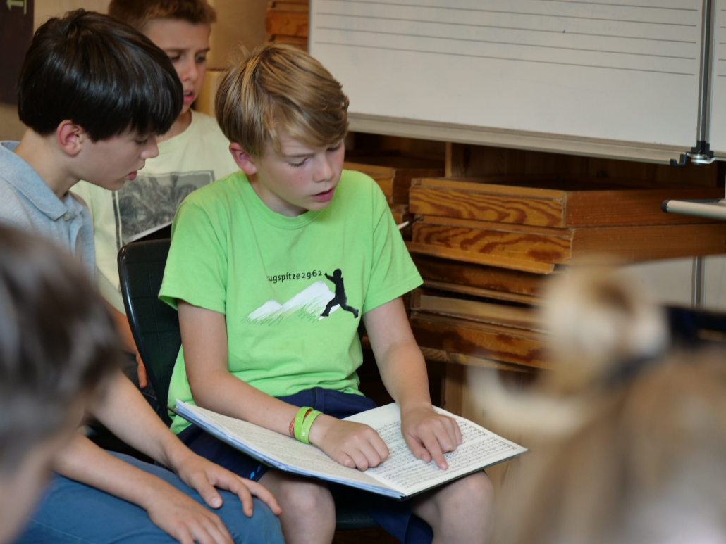 Musiktheorie und Literaturarbeit